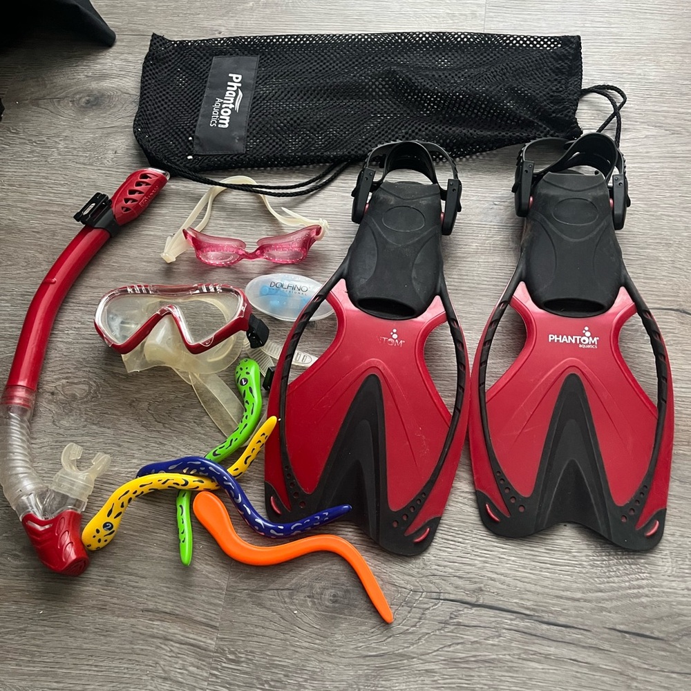 Kids swim gear